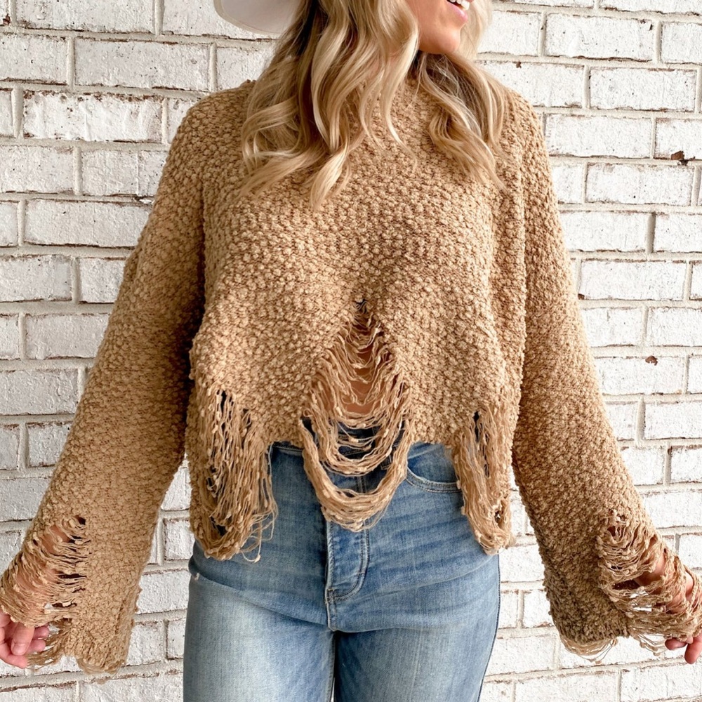 POL Distressed Popcorn Knit Sweater Shredded Hem Crop Pullover Tan Camel S